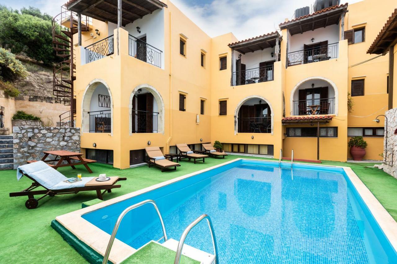 Villa Georgia คาลีเวส ภายนอก รูปภาพ